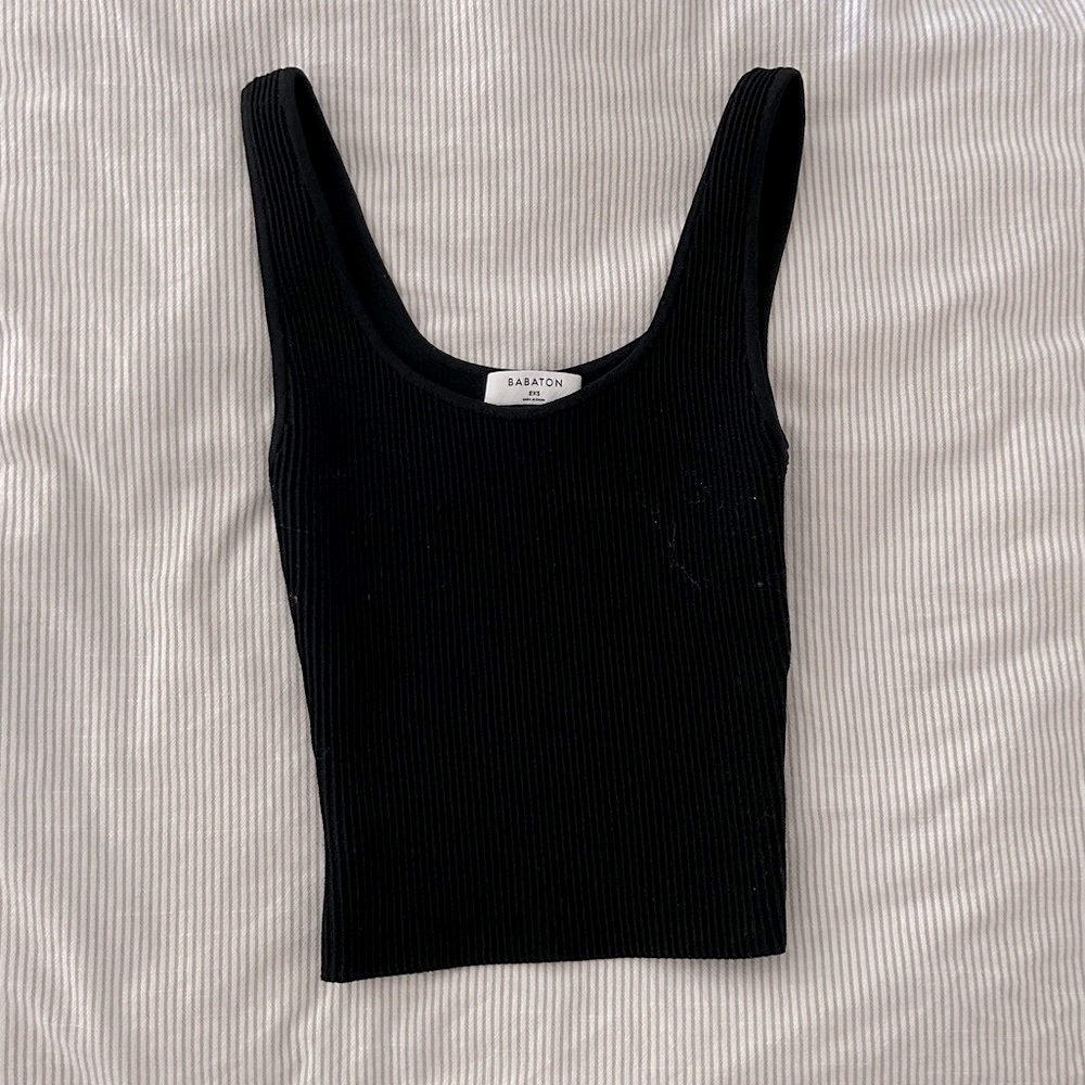 Aritzia Babaton sculpt knit scoop neck tank